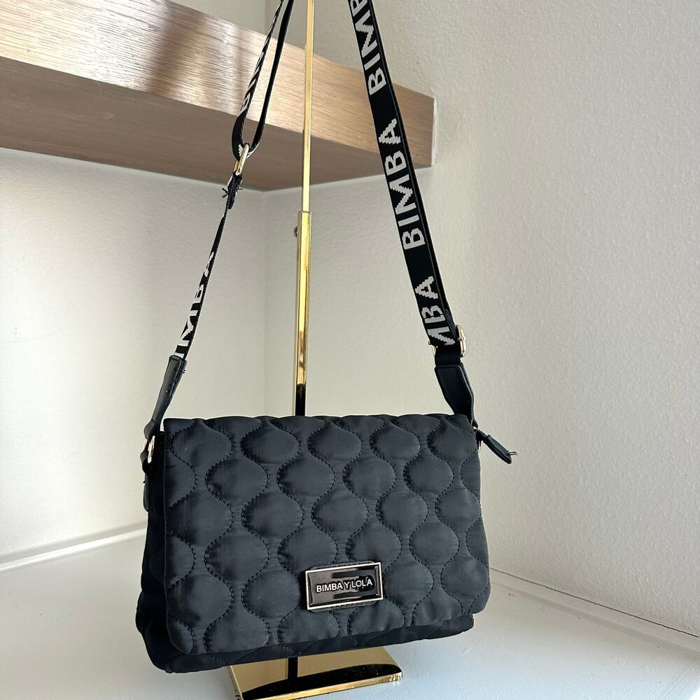 Bimba y Lola Quilted‎ Crossbody Bag Black Adjustable Strap Y2K Minimalist